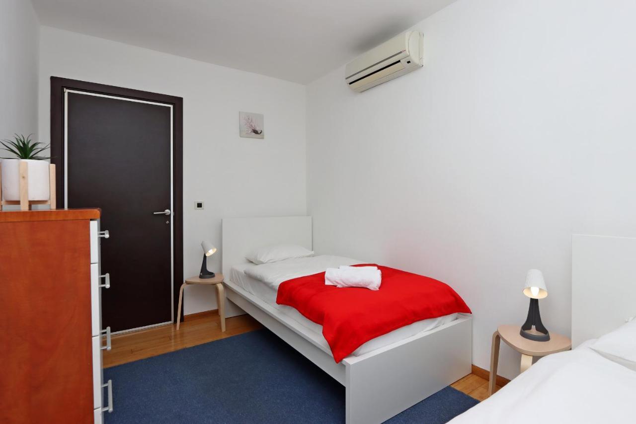 Starry Night - Smart Tv, Extra Big Bed, Big Bathtub, Private Parking, Sea View, Wifi, 2Bedrooms ヴォロスコ エクステリア 写真