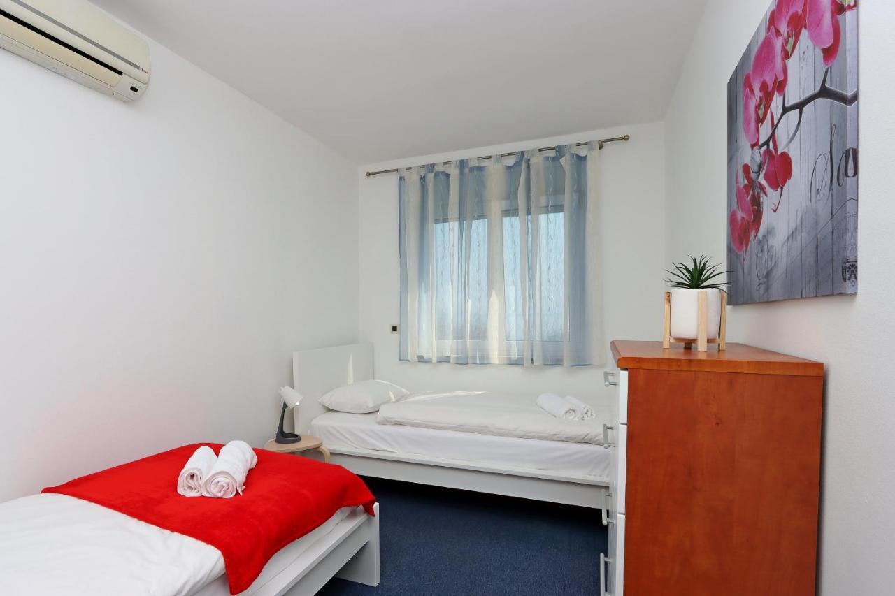 Starry Night - Smart Tv, Extra Big Bed, Big Bathtub, Private Parking, Sea View, Wifi, 2Bedrooms ヴォロスコ エクステリア 写真